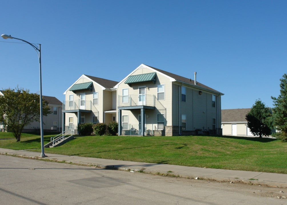 Greenview Apartments in Omaha, NE - Building Photo