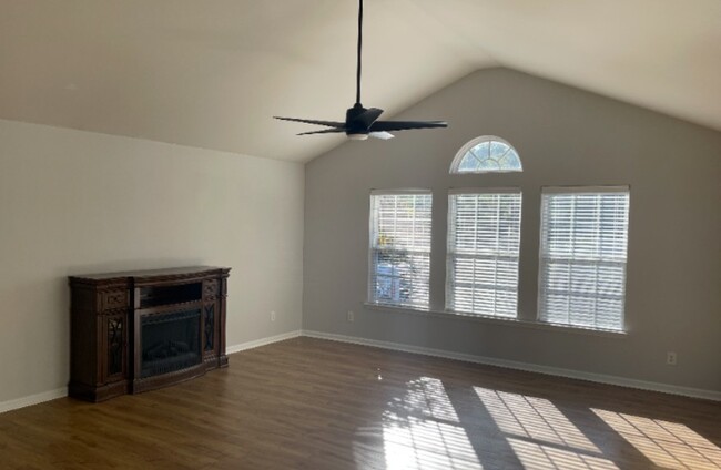 property at 38 Woodhaven Dr