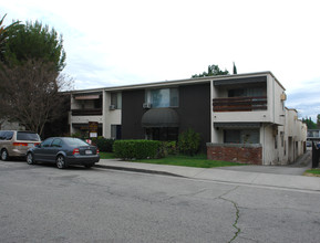 Corteen Place in North Hollywood, CA - Building Photo - Building Photo