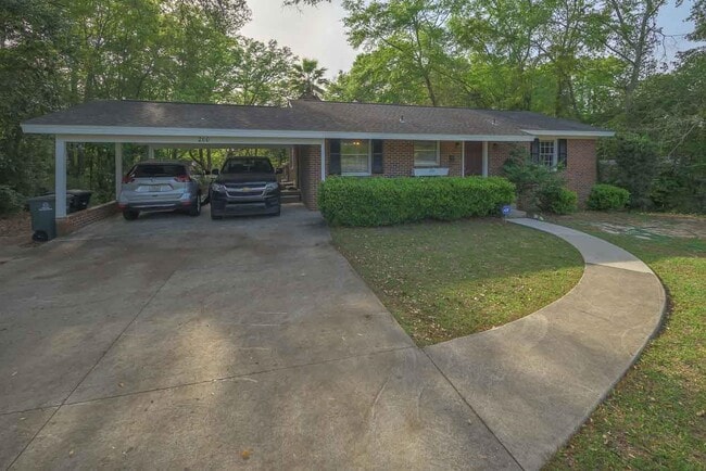 property at 200 Westminster Dr