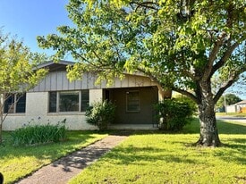 171 S W 5th St in Healdton, OK - Building Photo