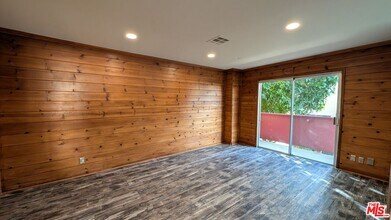 7300 Lennox Ave in Los Angeles, CA - Building Photo - Building Photo