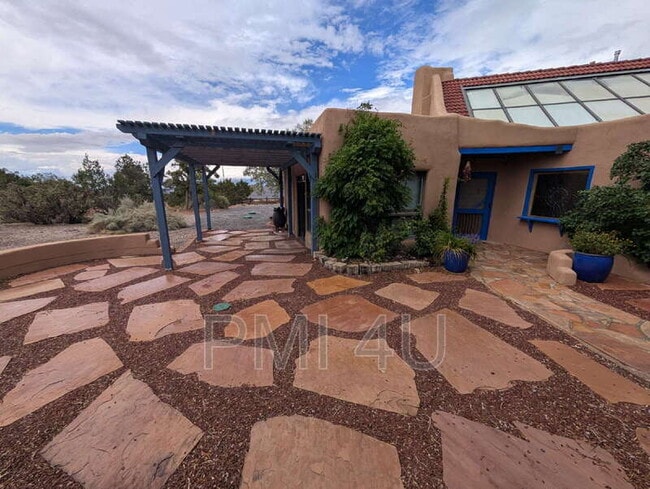 41 Tunnel Springs Rd in Placitas, NM - Building Photo - Building Photo