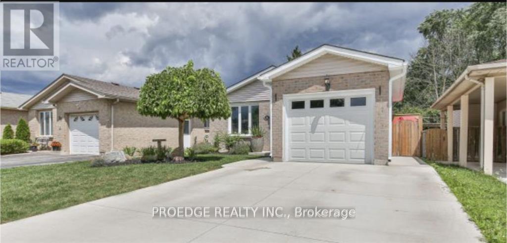 31 Cheswick Cir in London, ON - Building Photo