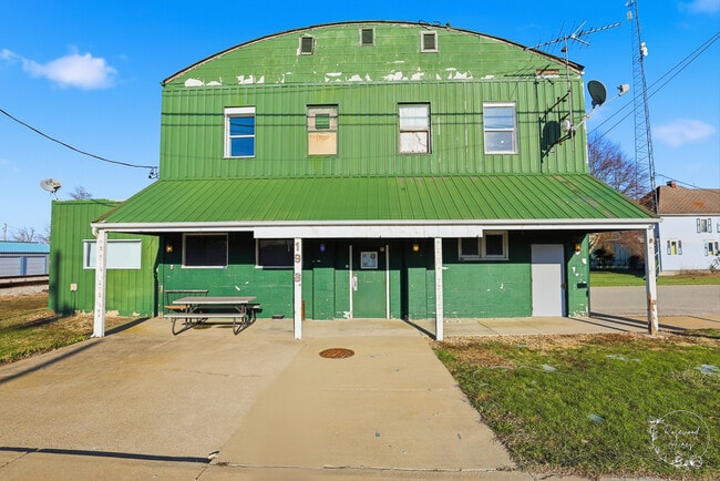 property at 19 S Green St