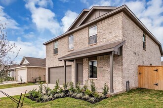 26710 Willow Ln in Katy, TX - Building Photo - Building Photo
