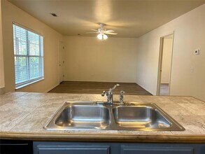 1211 Oakland Ave in Fayetteville, AR - Building Photo - Building Photo
