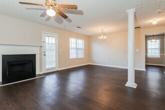 5055 Tussahaw Crossing in Mcdonough, GA - Building Photo - Building Photo