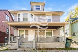 275 Cedarwood Terrace in Rochester, NY - Building Photo