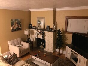 4922 California St, Unit 1 in Omaha, NE - Foto de edificio - Building Photo