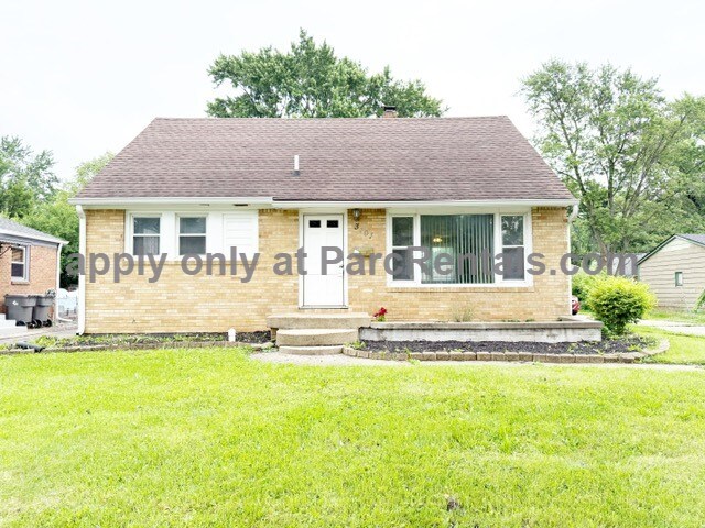 3101 Medford Ave in Indianapolis, IN - Building Photo