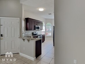 233 Briar Bay Cir in Orlando, FL - Building Photo - Building Photo