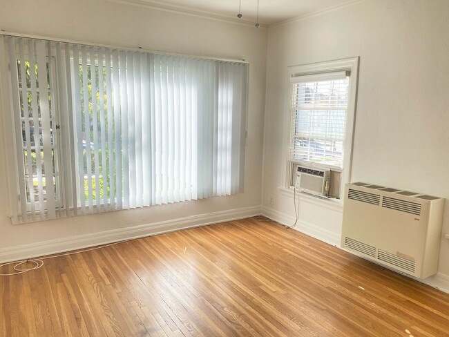 1157 N Maryland Ave in Glendale, CA - Building Photo - Building Photo