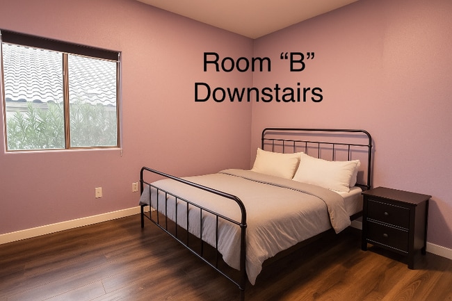 property at 916 E Bob Barney Ct