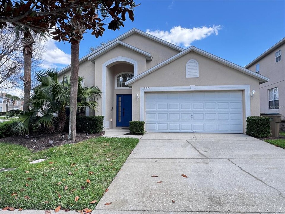 2721 Fiesta Key Dr in Kissimmee, FL - Building Photo