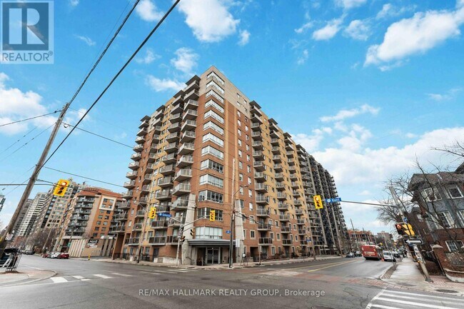 429-429 Somerset St W
