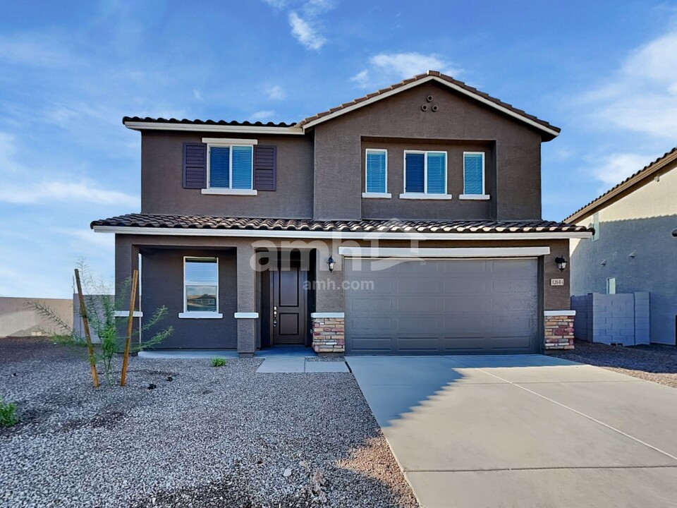 12644 W Adair Dr in Glendale, AZ - Foto de edificio
