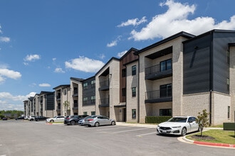 102 West Crossing Apartments in Bentonville, AR - Foto de edificio - Building Photo