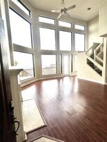 807 Kipp Ave in Kemah, TX - Building Photo