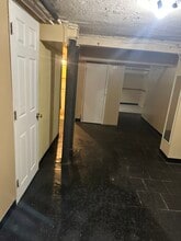 113 W Sidney Ave, Unit Shared Kitchen n bath in Mount Vernon, NY - Building Photo - Building Photo