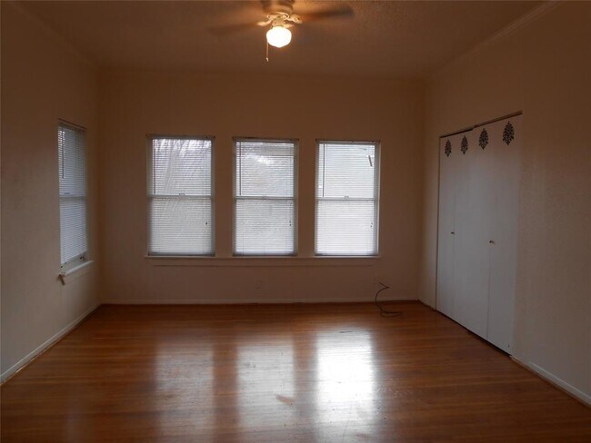 1226 W Gray St, Unit 3 in Houston, TX - Building Photo - Building Photo