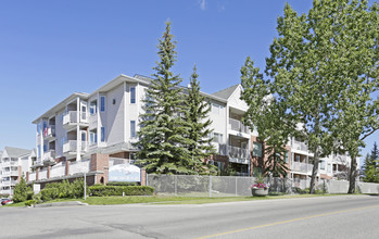 1101 Hawksbrow Pt NW in Calgary, AB - Building Photo - Building Photo