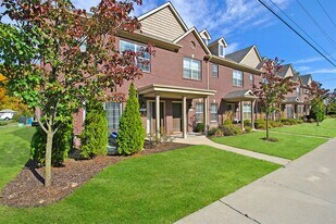 Brickhaven Townhomes in Shelby Township, MI - Building Photo