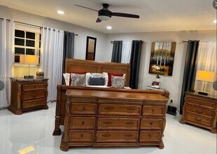 13371 SW 97th Ct in Miami, FL - Building Photo - Building Photo