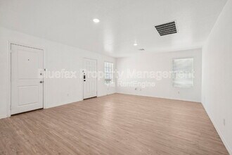 14010 Silos Meadows in San Antonio, TX - Building Photo - Building Photo
