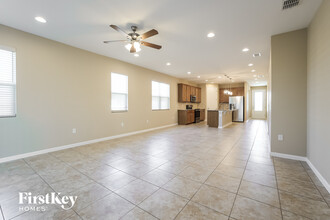 217 Alford Dr in Davenport, FL - Foto de edificio - Building Photo