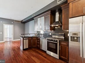 1519 Pine St in Philadelphia, PA - Building Photo - Building Photo