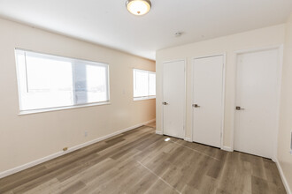 590 Ralston Ave, Unit 7 in Belmont, CA - Building Photo - Building Photo