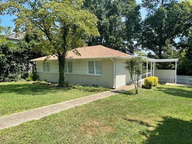 3102 Ashel St in Raleigh, NC - Foto de edificio - Building Photo