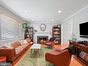 10416 Cleveland St in Fairfax, VA - Building Photo - Building Photo