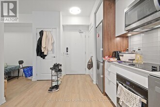 543 Richmond St W in Toronto, ON - Building Photo - Building Photo