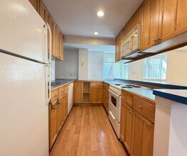 43 May St, Unit G3 in Cambridge, MA - Foto de edificio - Building Photo