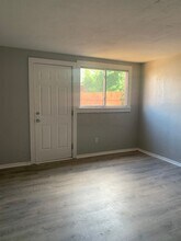 1511 Hatteras St in Pittsburgh, PA - Building Photo - Building Photo