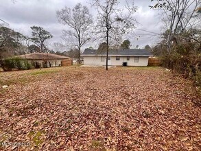 605 Highland Dr in Ridgeland, MS - Foto de edificio - Building Photo