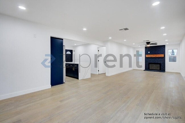 2602 Deodar St in Santa Ana, CA - Building Photo - Building Photo