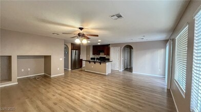 721 E Caballo Hills Ave in North Las Vegas, NV - Building Photo - Building Photo