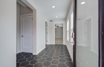 801 Richmond Ave. in Houston, TX - Building Photo - Building Photo