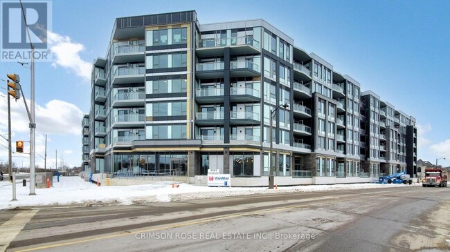 2501-2501 Saw Whet Blvd. in Oakville, ON - Building Photo - Building Photo