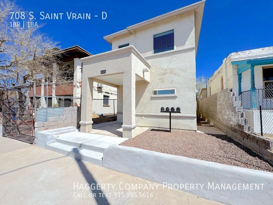 708 St Vrain St in El Paso, TX - Building Photo