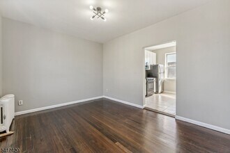 1501 S Wood Ave in Linden, NJ - Building Photo - Building Photo