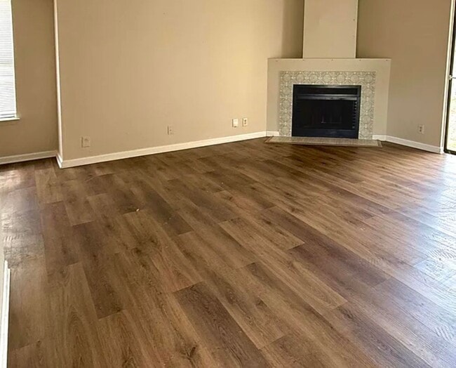 8425 Dixon Ridge Dr in San Antonio, TX - Building Photo - Building Photo