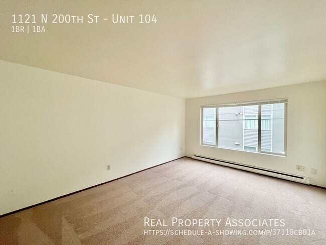 1121 N 200th St, Unit Unit 104 in Shoreline, WA - Building Photo - Building Photo