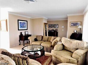 4479 Lakewood Blvd in Naples, FL - Building Photo - Building Photo