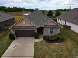 116 Kinglet Wy in Madison, AL - Building Photo