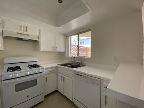 937 10th St in Santa Monica, CA - Building Photo - Building Photo