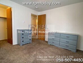 630-632-632 S State St in Tacoma, WA - Foto de edificio - Building Photo